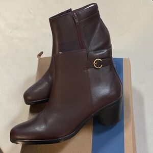 Clarks Dark Brown/wine Ankle Booties
